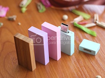 Clé USB en Bois Bamboo Colors 007